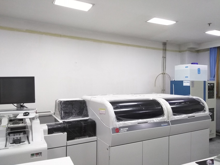 水思源檢驗(yàn)科純水設(shè)備