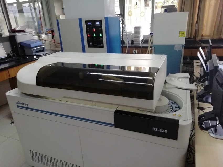 水思源檢驗(yàn)科純水設(shè)備