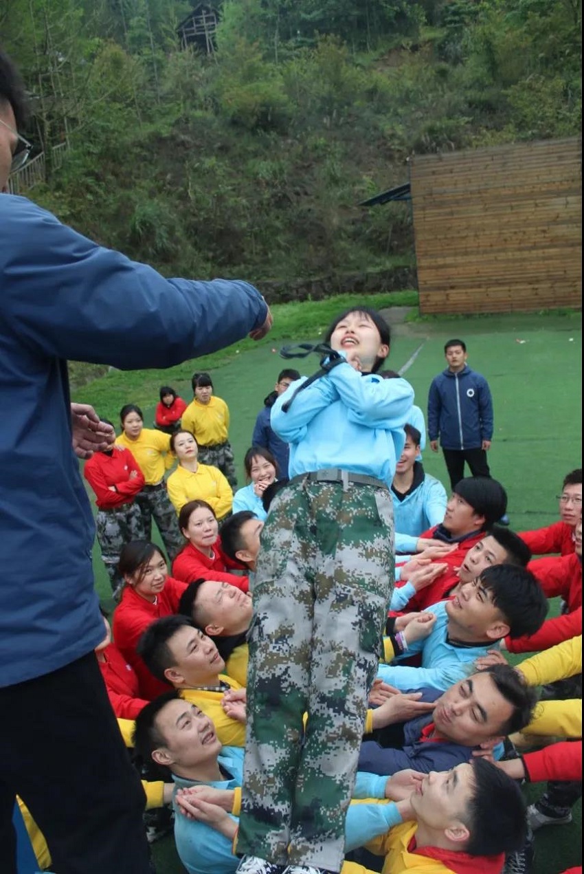 水思源——熔煉團(tuán)隊(duì)、拓展未來(lái)！