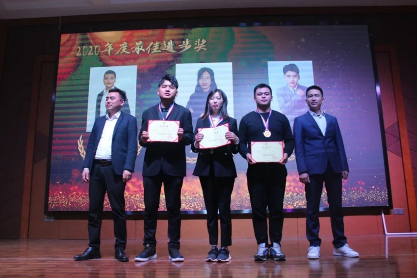 水思源——熔煉團(tuán)隊(duì)、拓展未來(lái)！